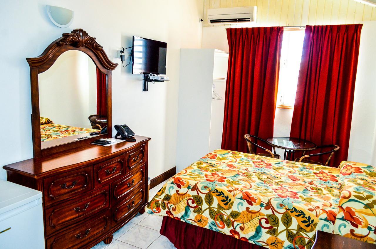 Fantastic Hotel Marigot  Exteriör bild